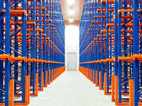 Sistema de recuperación automática de almacenamiento ASRS altamente integrado para almacén