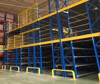 Estante de acero de almacenamiento de mezanina Compuesto estructural para almacenamiento de alto nivel