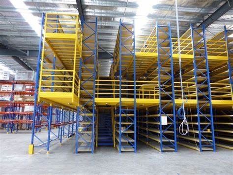 Sistema de estanterías de mezzanine de varios pisos