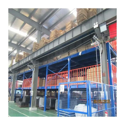Plataforma de acero industrial Estante de pallets de almacén personalizado con mangueras de escaleras